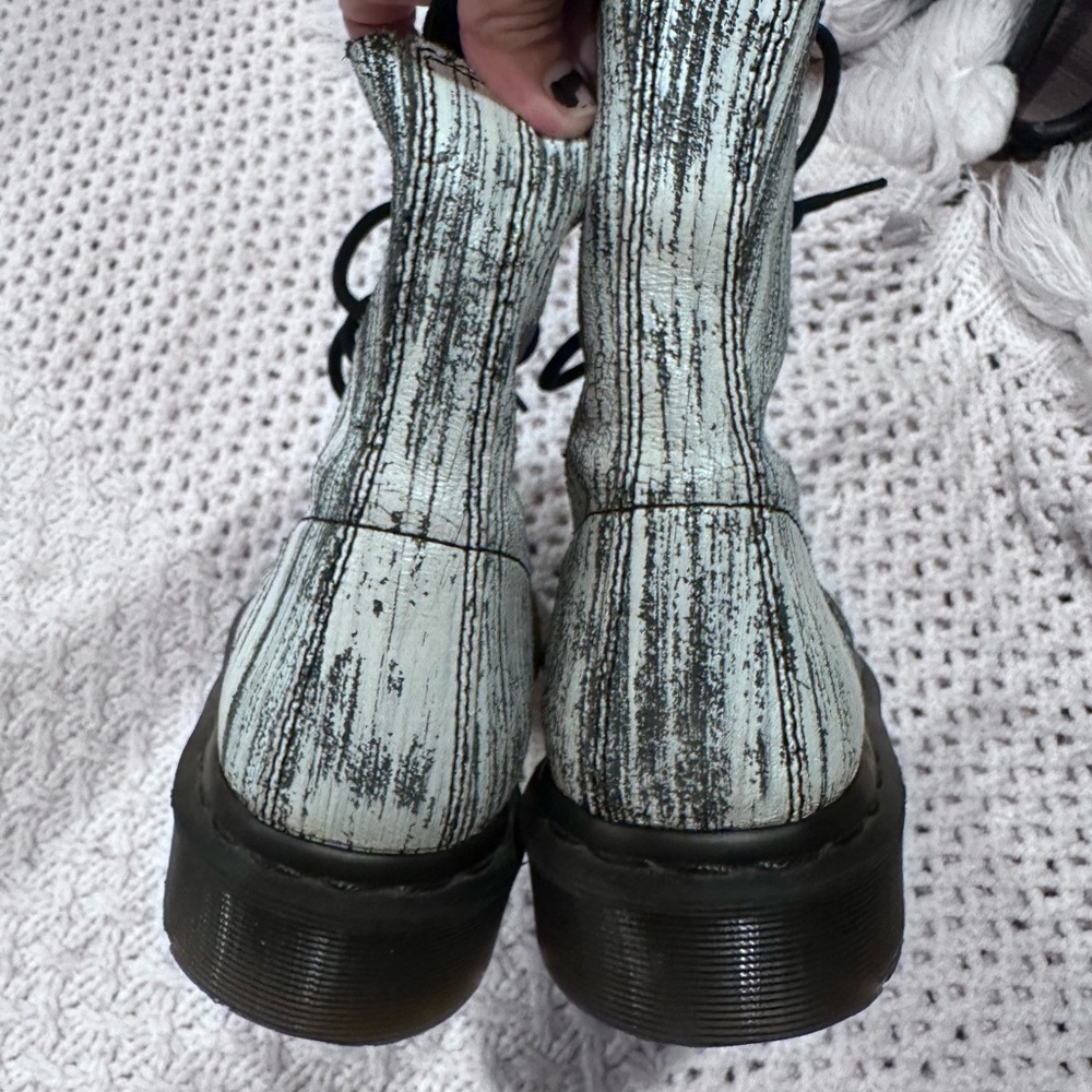Dr Martens Pascal Women’s size 4 Stylish Black and Gray Boots - Picture 5 of 9